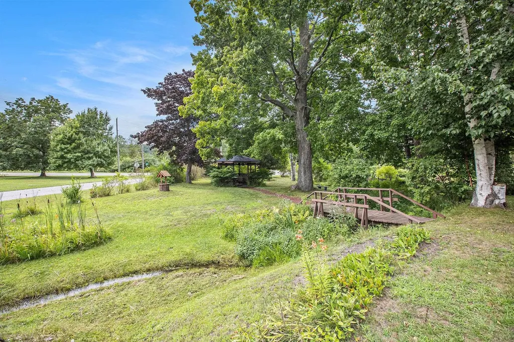 519 Lake Street Crystal Lake Township MI 49635