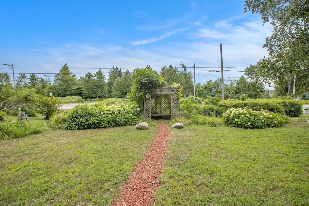 519 Lake Street Crystal Lake Township MI 49635