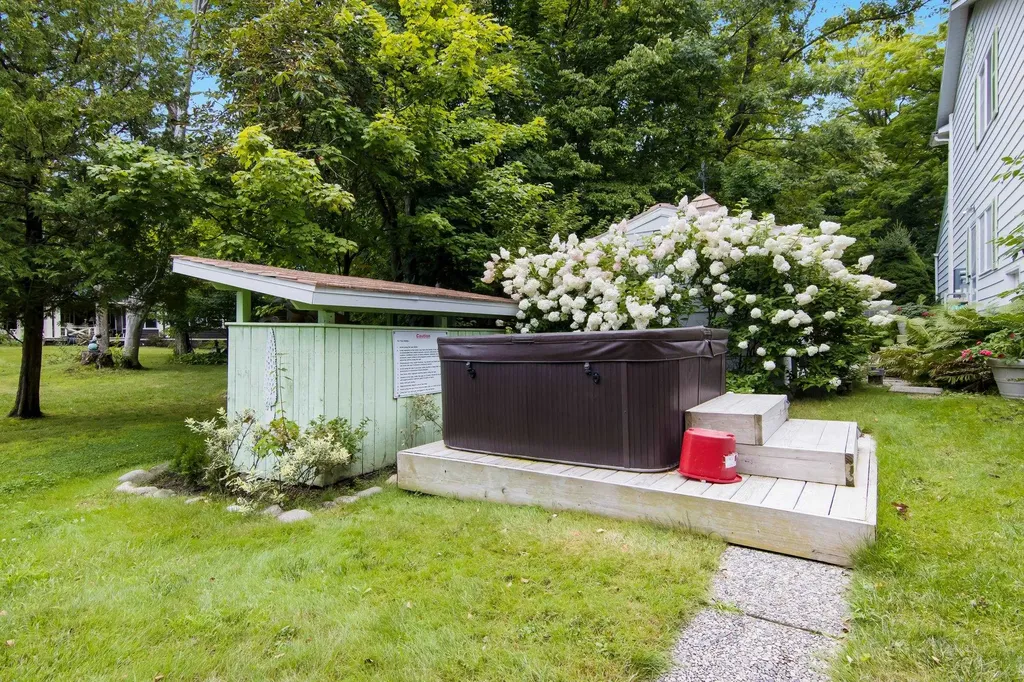 5658 S East Torch Lake Drive Forest Home Township MI 49615