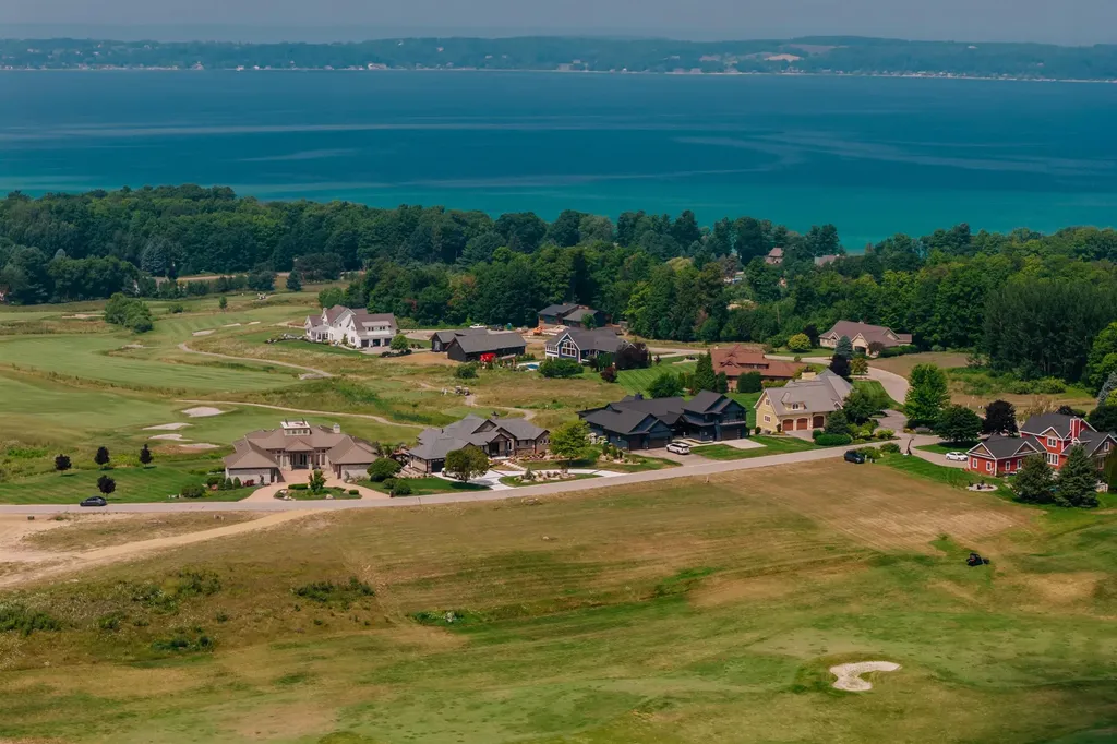 4182 Dornoch Court Acme Township MI 49690