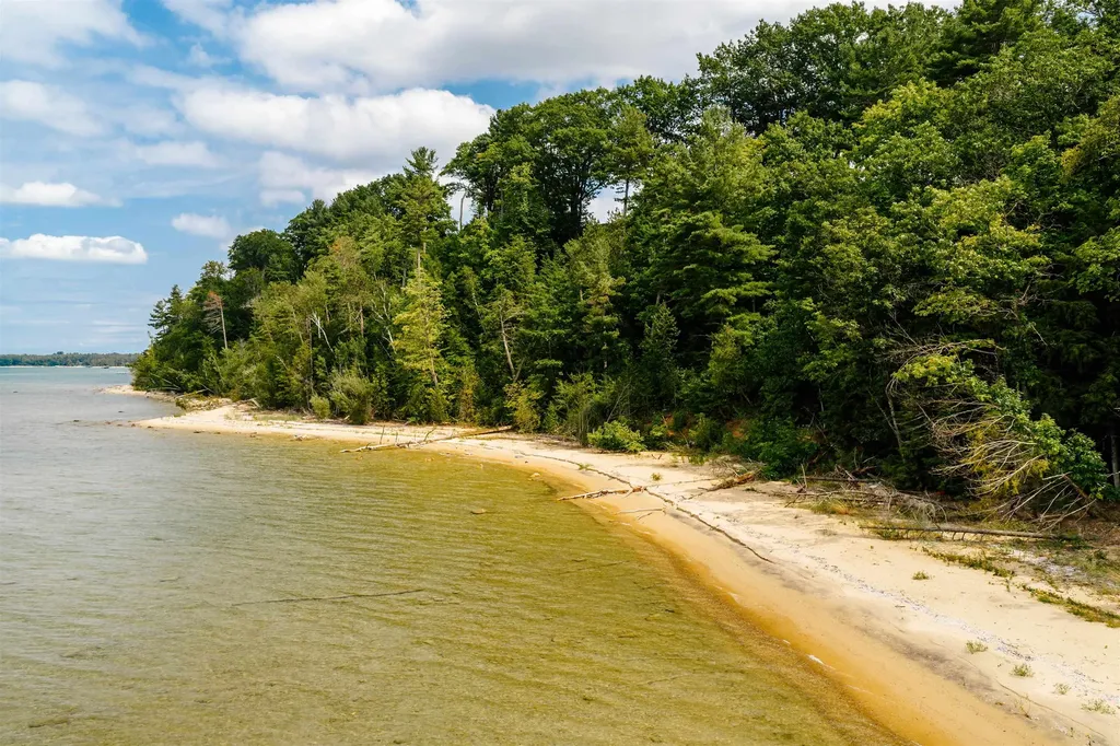 4170 Dornoch Court Acme Township MI 49690