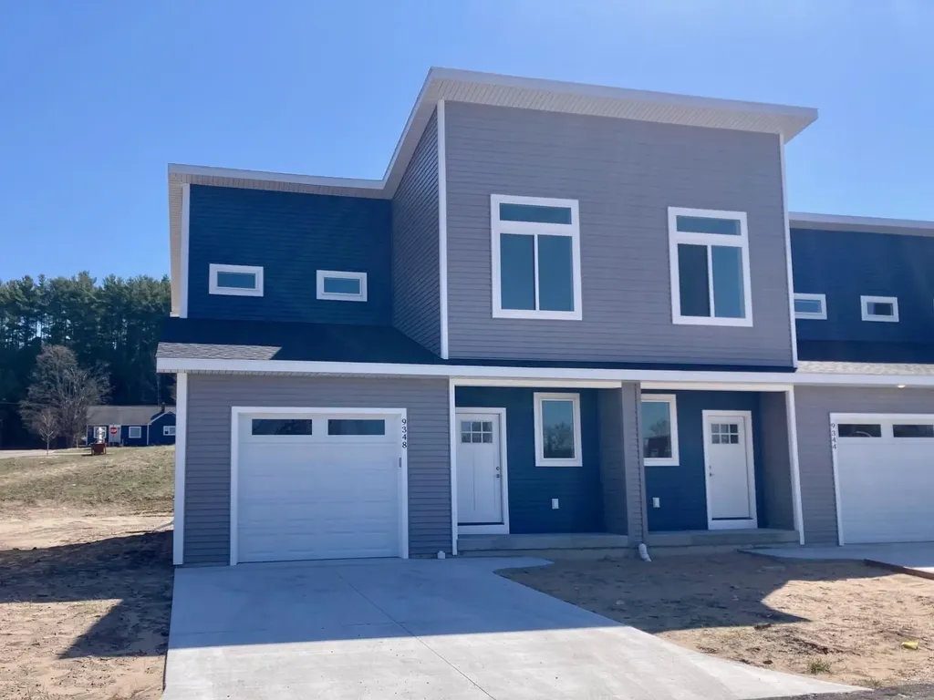9348 S Flaska Drive Solon Township MI 49621