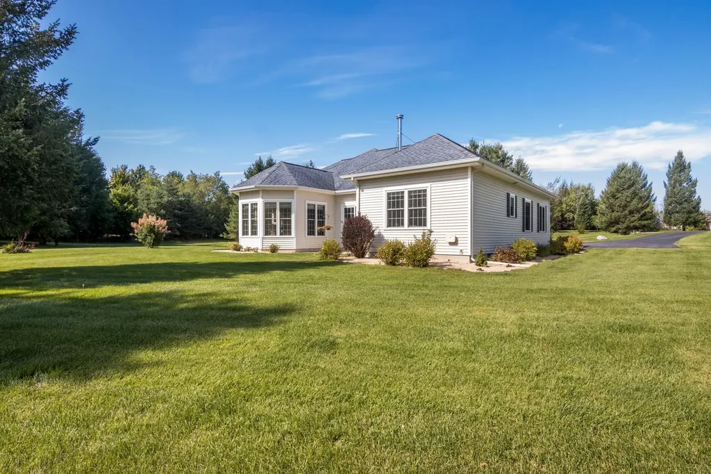 5296 Scofield Trail Whitewater Township MI 49690