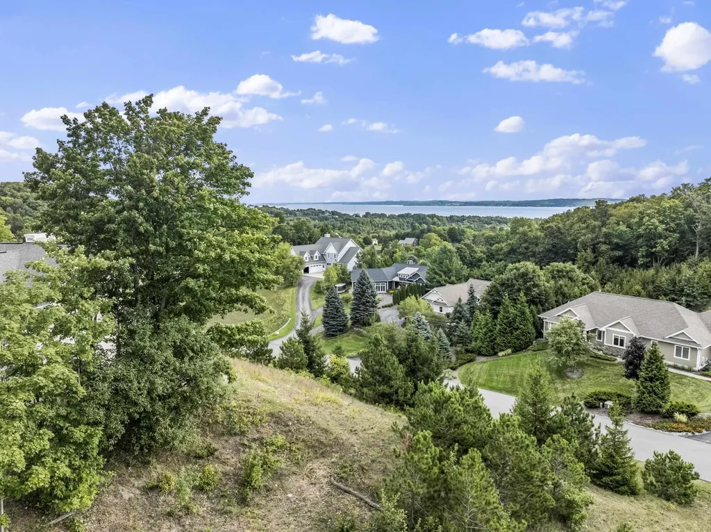 00 Buteo Drive Garfield Charter Township MI 49684