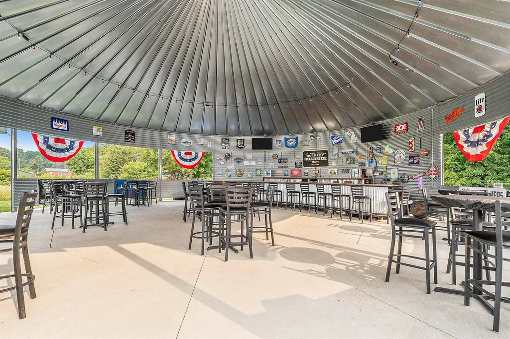 116 W Wexford Avenue Hanover Township MI 49620