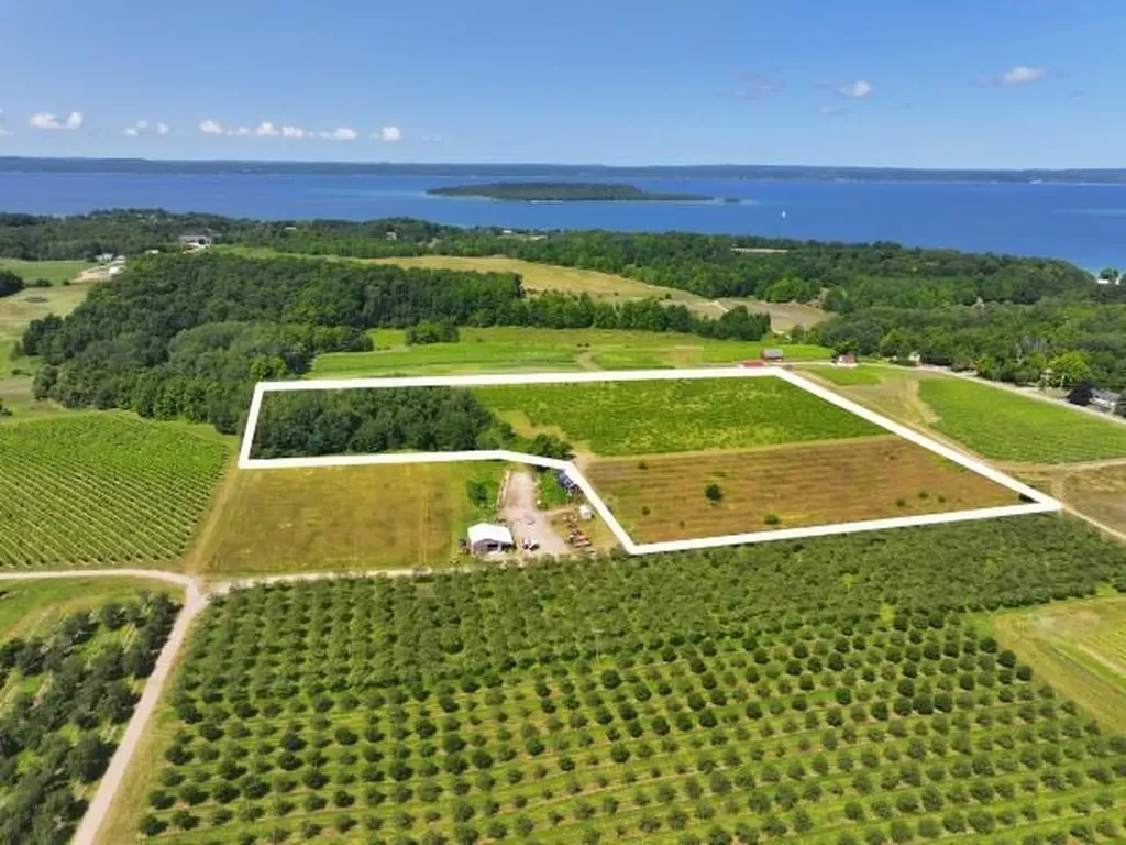 0 Nelson Road Peninsula Township MI 49686