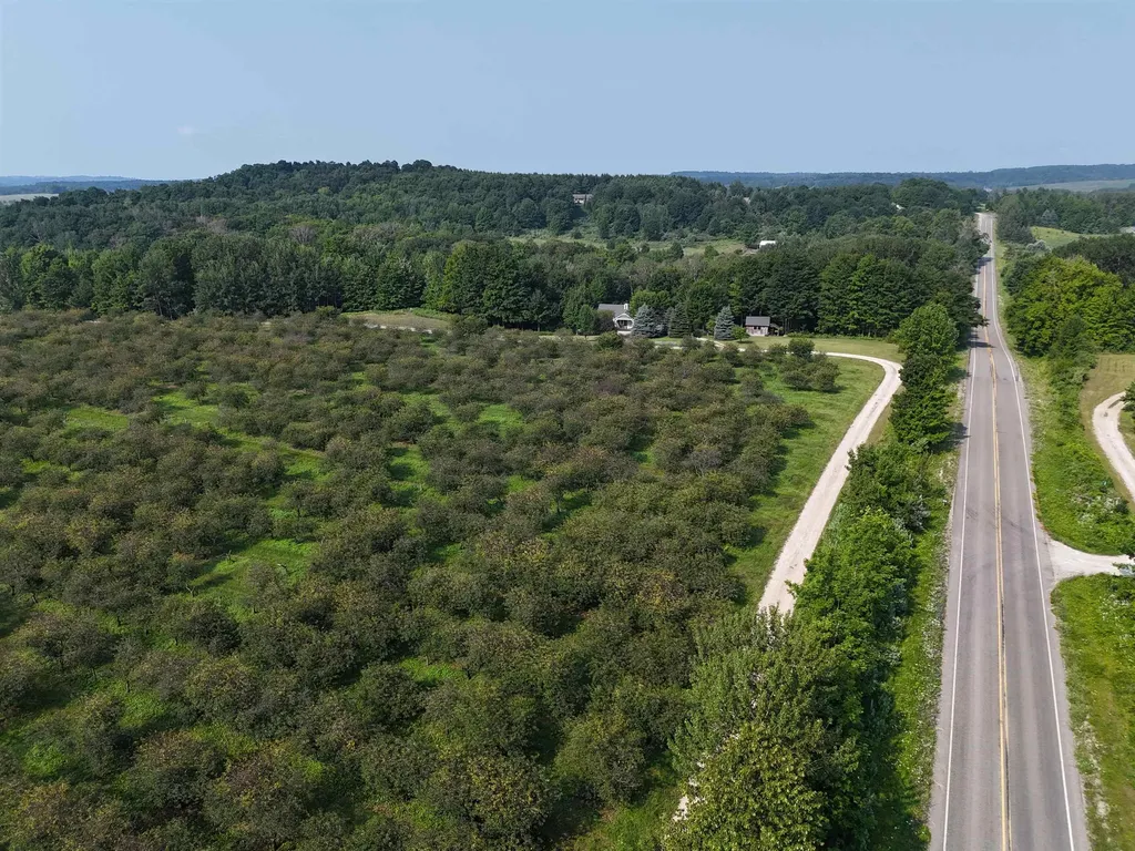 00 E Tatch Road Leelanau Township MI 49670