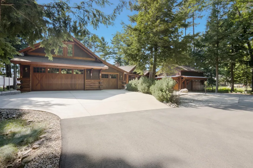8739 Skegemog Point Road Whitewater Township MI 49690