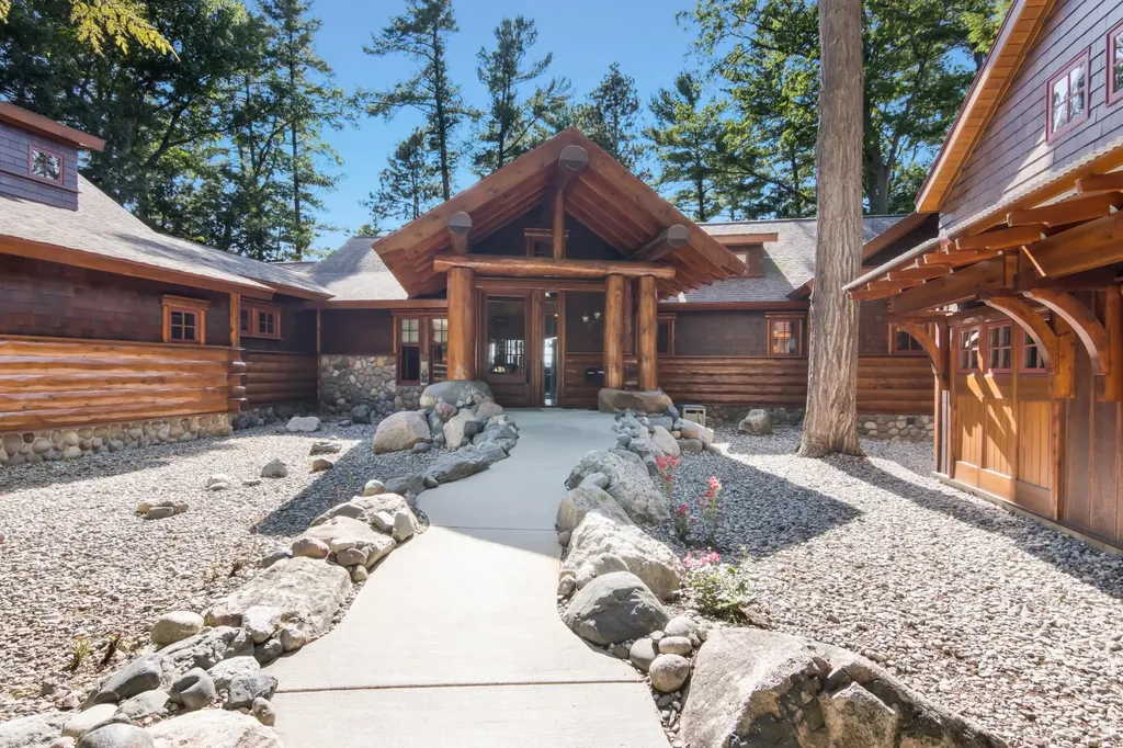 8739 Skegemog Point Road Whitewater Township MI 49690