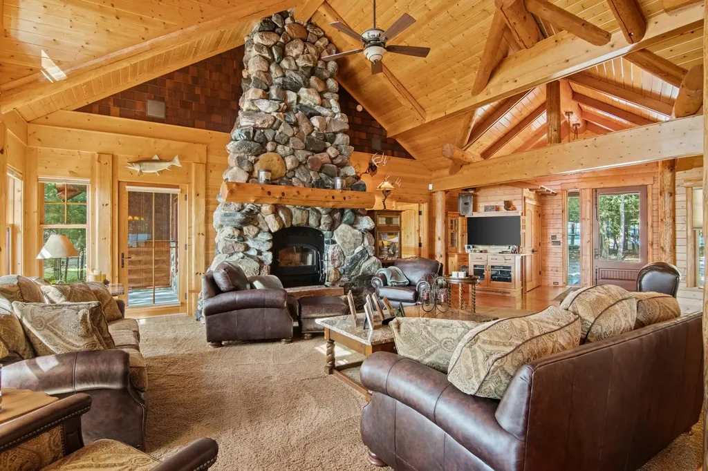 8739 Skegemog Point Road Whitewater Township MI 49690