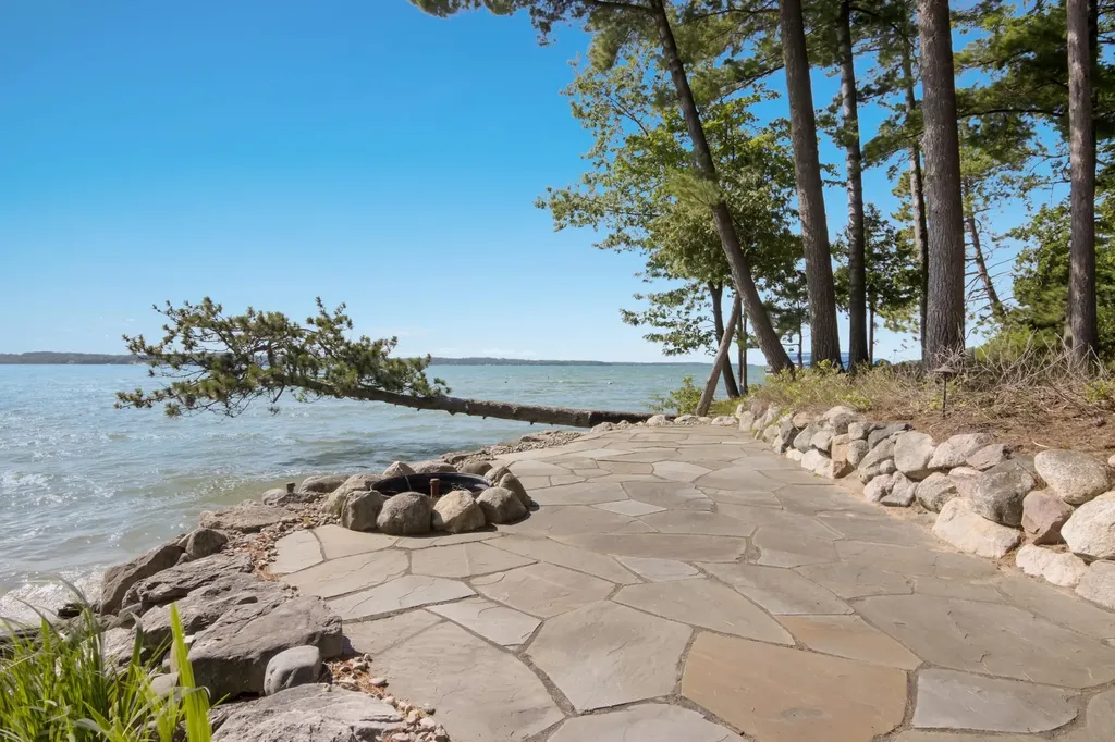 8739 Skegemog Point Road Whitewater Township MI 49690