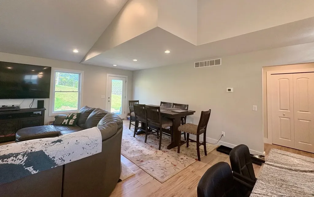 1420 Umber Drive Garfield Charter Township MI 49696