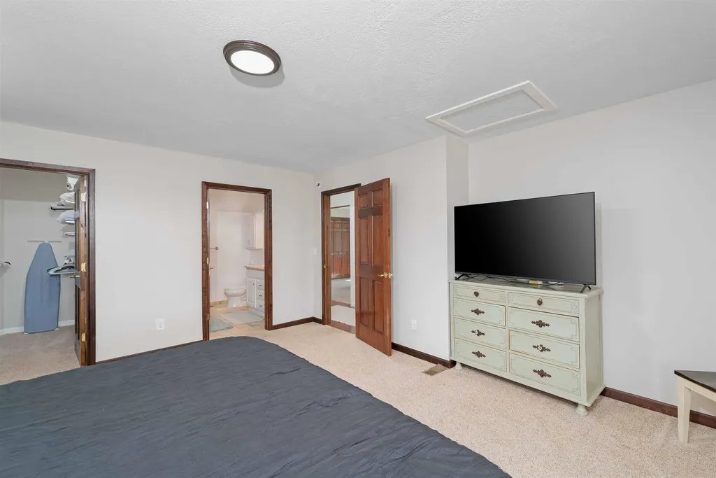 7495 Bennett Road Acme Township MI 49690