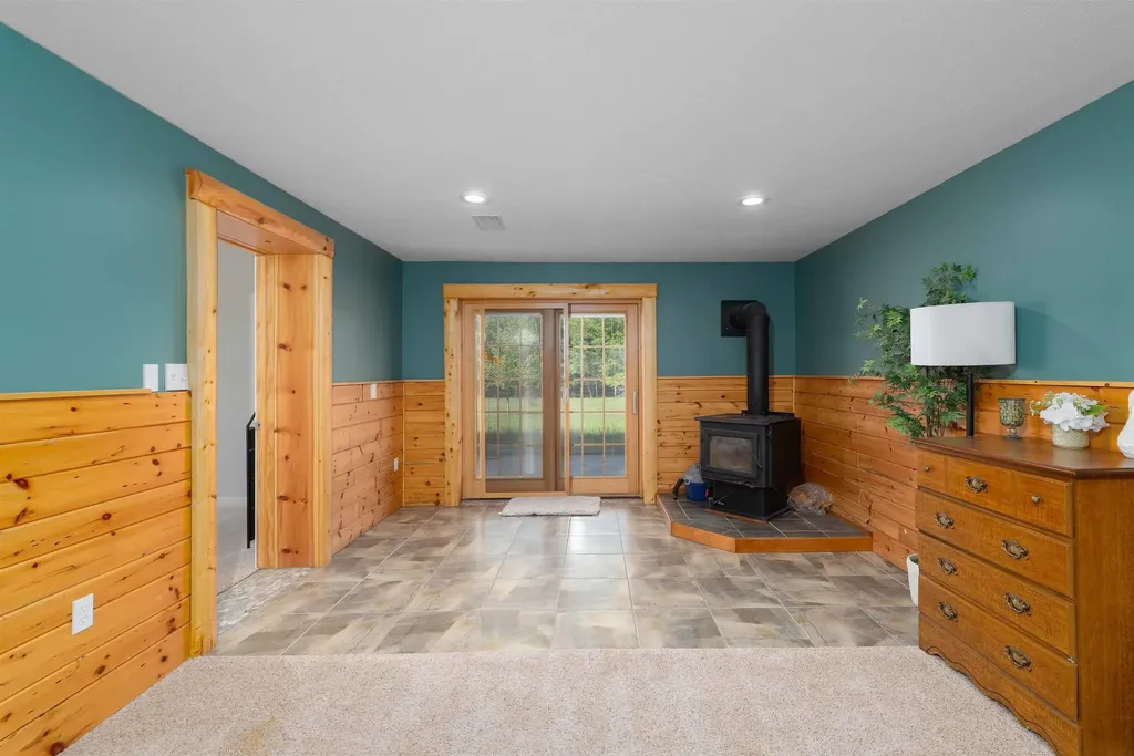 7495 Bennett Road Acme Township MI 49690