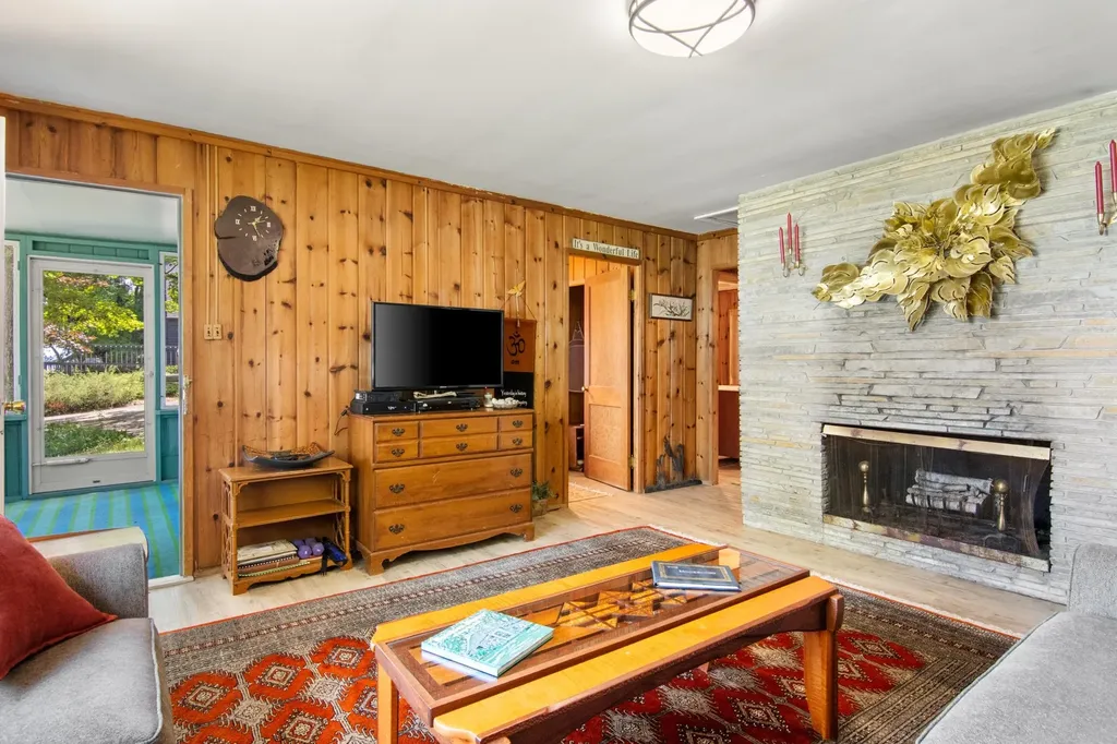 1070 N Us-31 Torch Lake Township MI 49648
