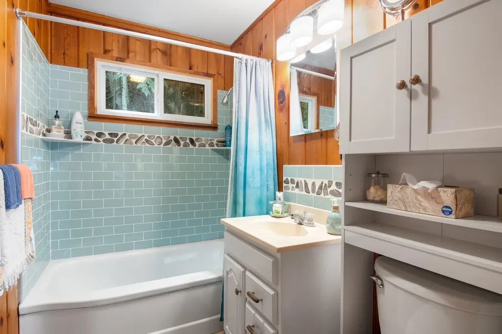 1070 N Us-31 Torch Lake Township MI 49648