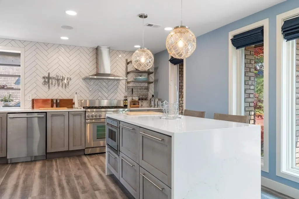 111B Belvedere Avenue Charlevoix Township MI 49720