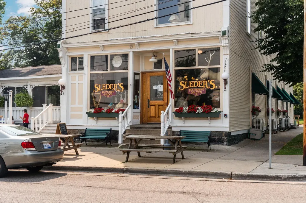 714 #308 Randolph Street Traverse City City MI 49684