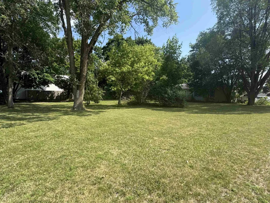 222 N Main Street Lake City City MI 49651