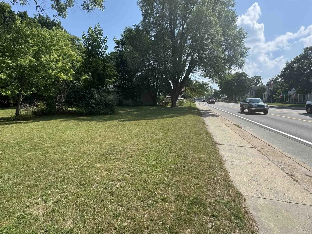 222 N Main Street Lake City City MI 49651
