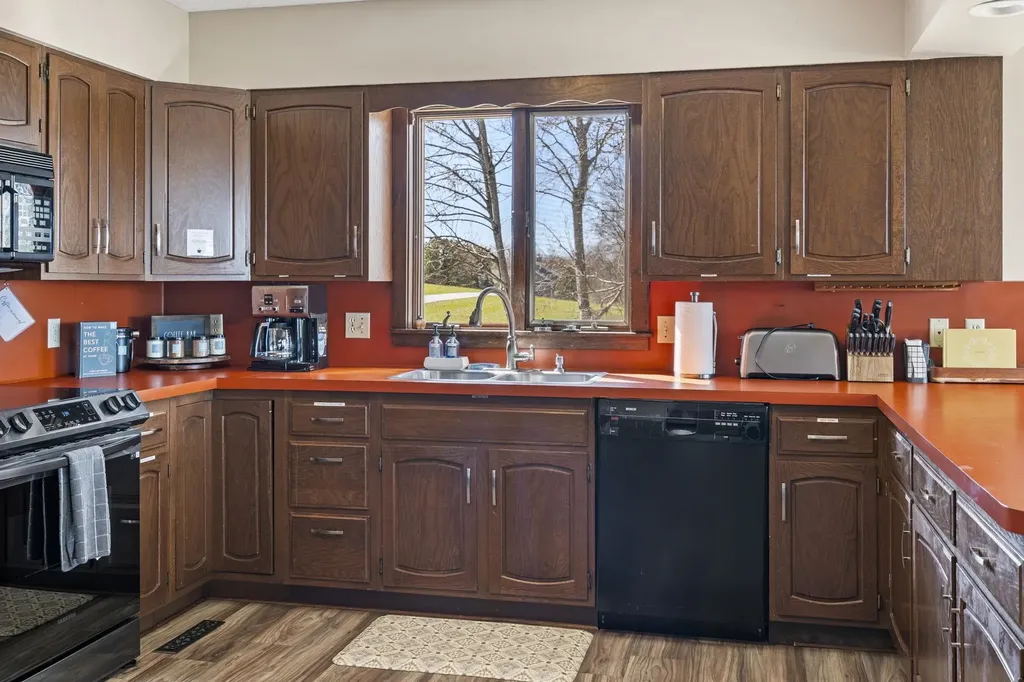 4692 E Duck Lake Road Leland Township MI 49653