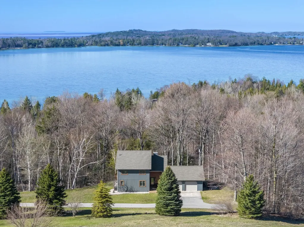 4692 E Duck Lake Road Leland Township MI 49653