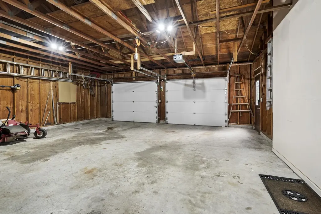 4692 E Duck Lake Road Leland Township MI 49653
