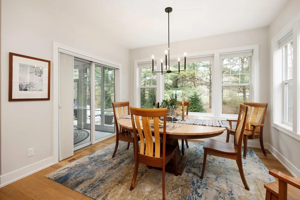 176 Vineyard Ridge Drive Peninsula Township MI 49686