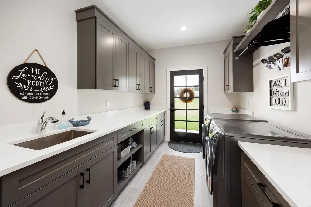 176 Vineyard Ridge Drive Peninsula Township MI 49686