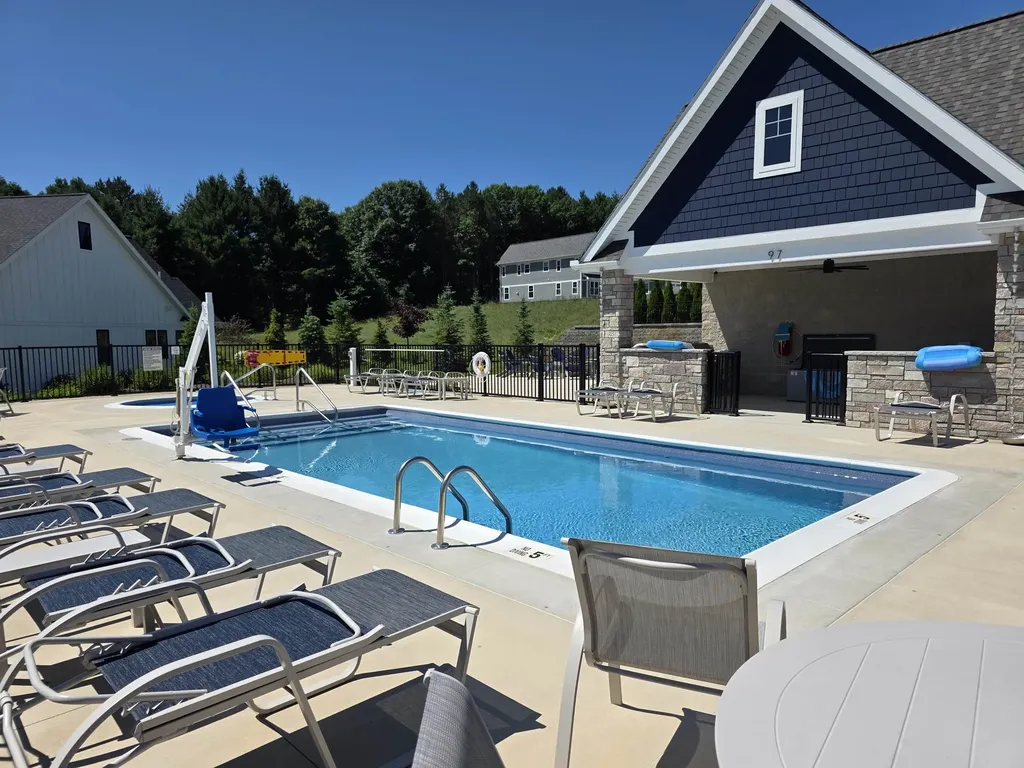 176 Vineyard Ridge Drive Peninsula Township MI 49686