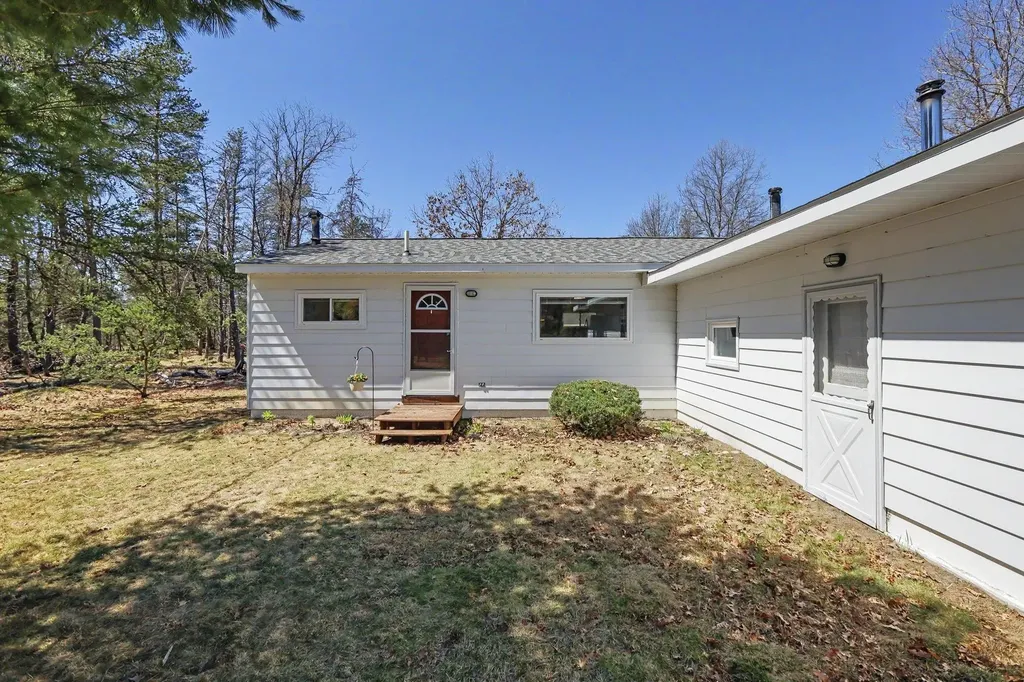 9840 S Parrott Circle SE Garfield Township MI 49633