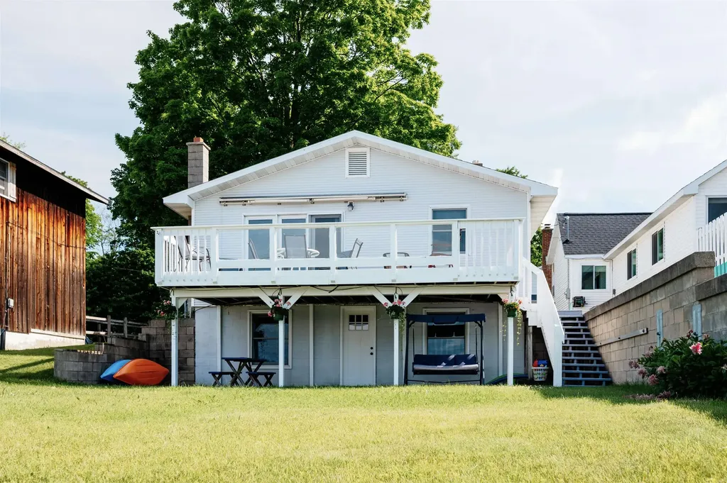 5133 Silver Lake Shores Road Blair Township MI 49685