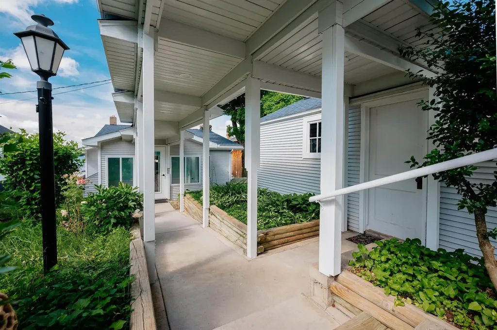 5133 Silver Lake Shores Road Blair Township MI 49685