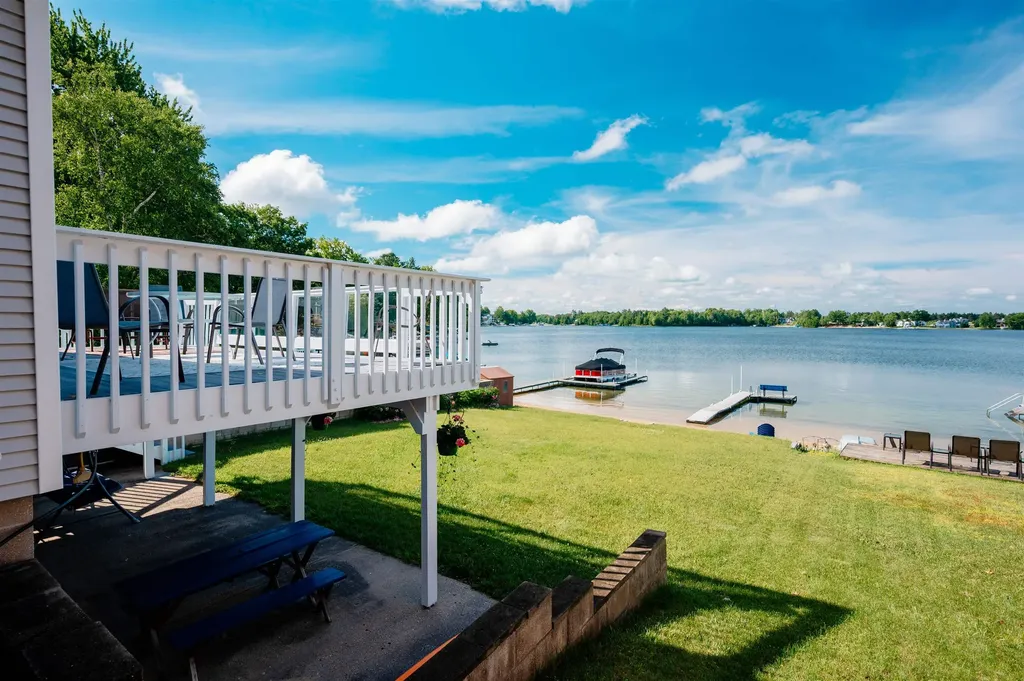 5133 Silver Lake Shores Road Blair Township MI 49685