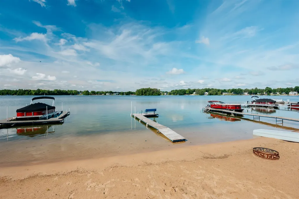 5133 Silver Lake Shores Road Blair Township MI 49685