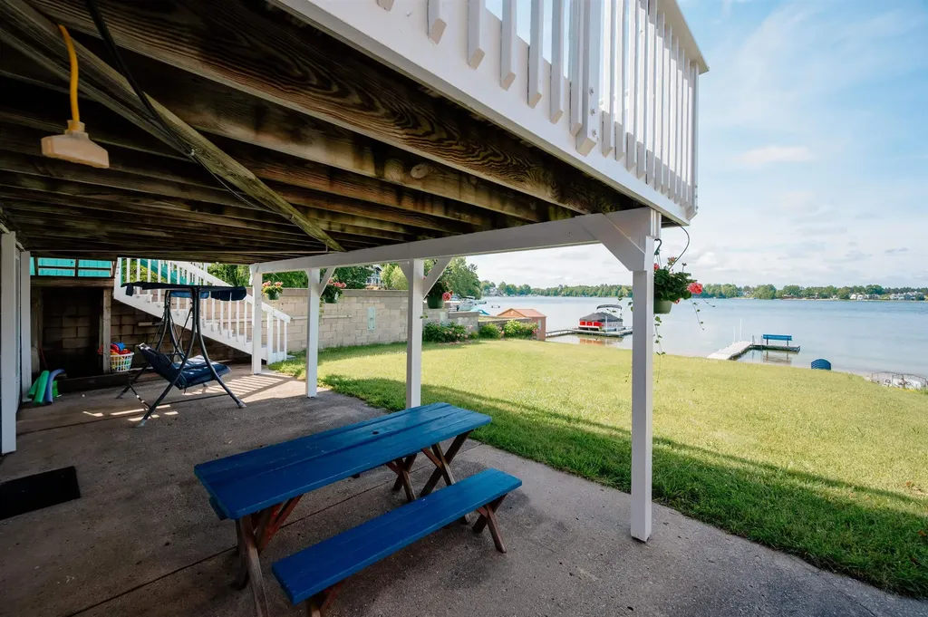5133 Silver Lake Shores Road Blair Township MI 49685