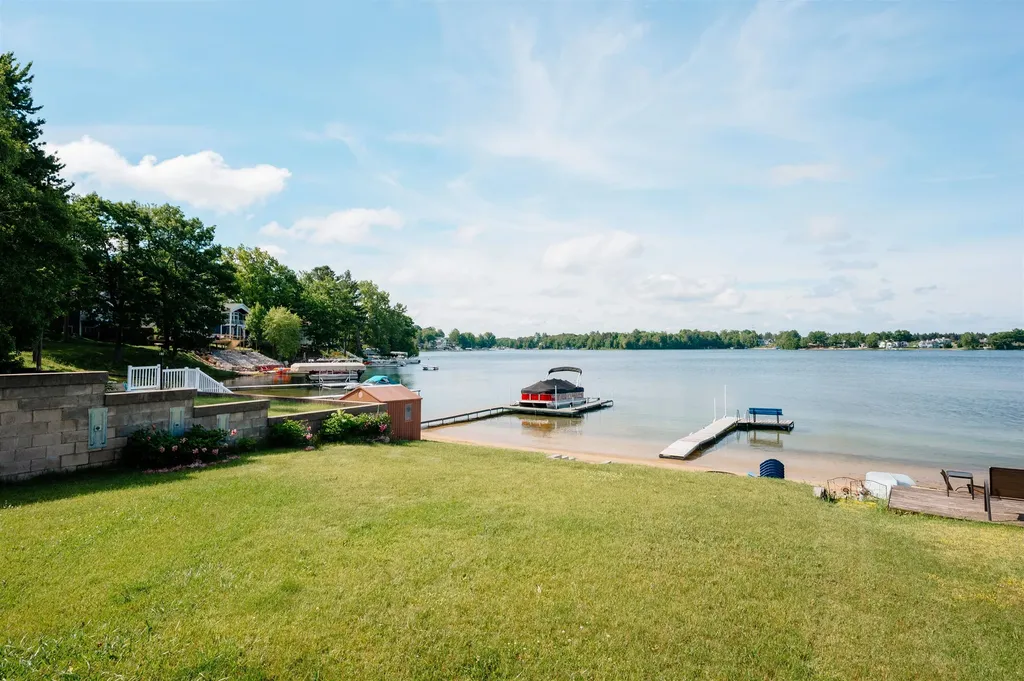 5133 Silver Lake Shores Road Blair Township MI 49685