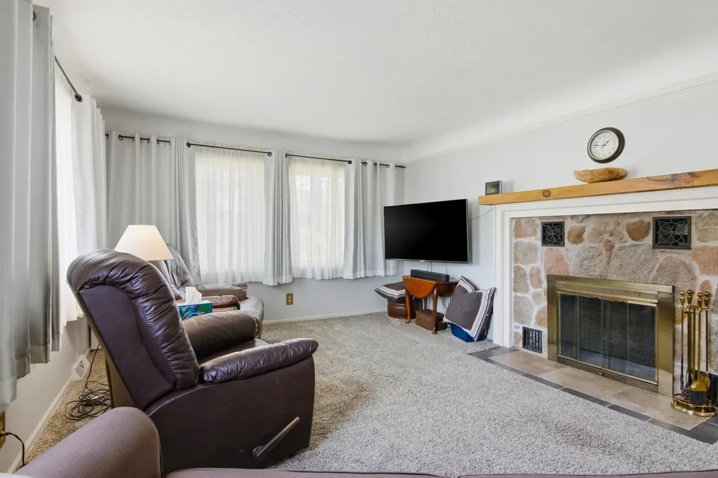 602 E Cayuga Street Kearney Township MI 49615
