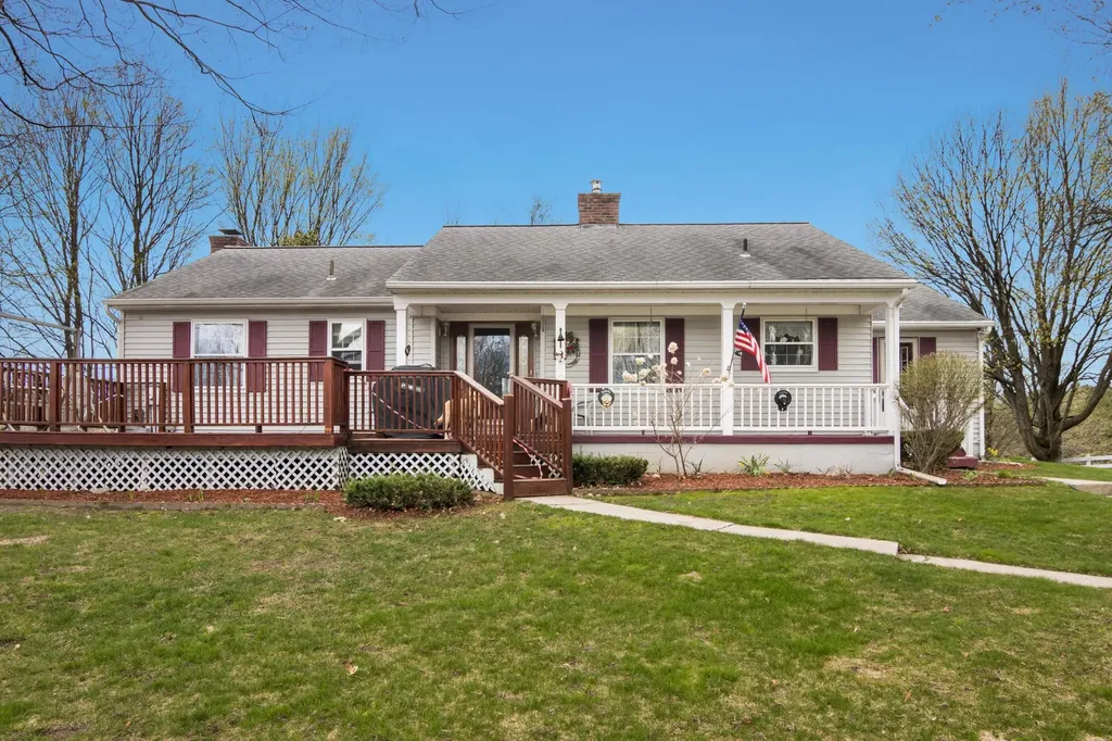 8124 Crisp Road Whitewater Township MI 49690