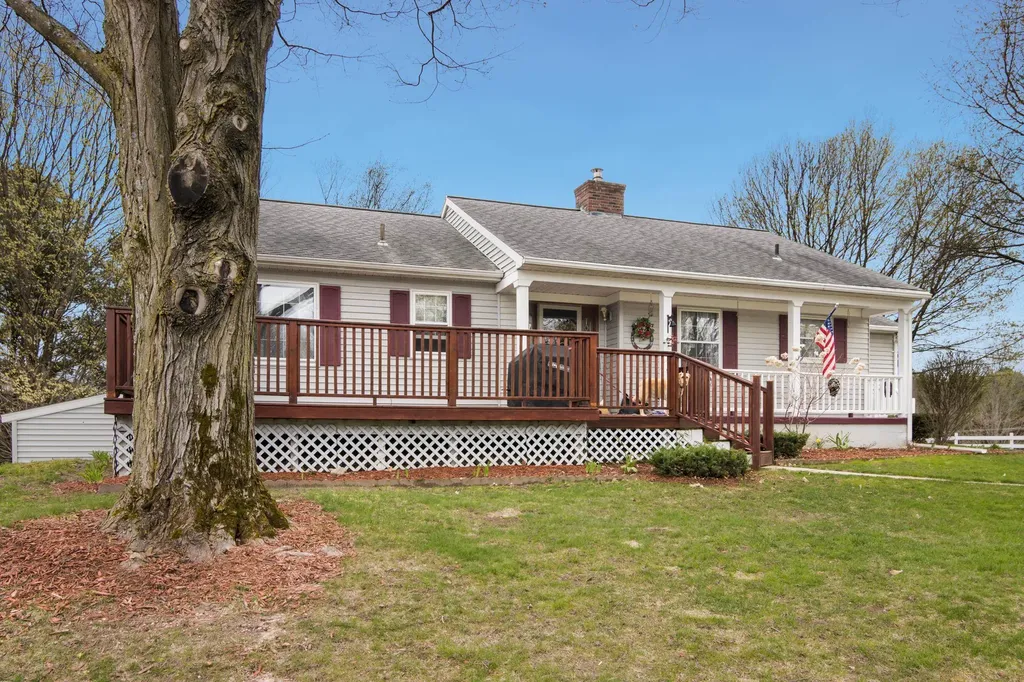 8124 Crisp Road Whitewater Township MI 49690