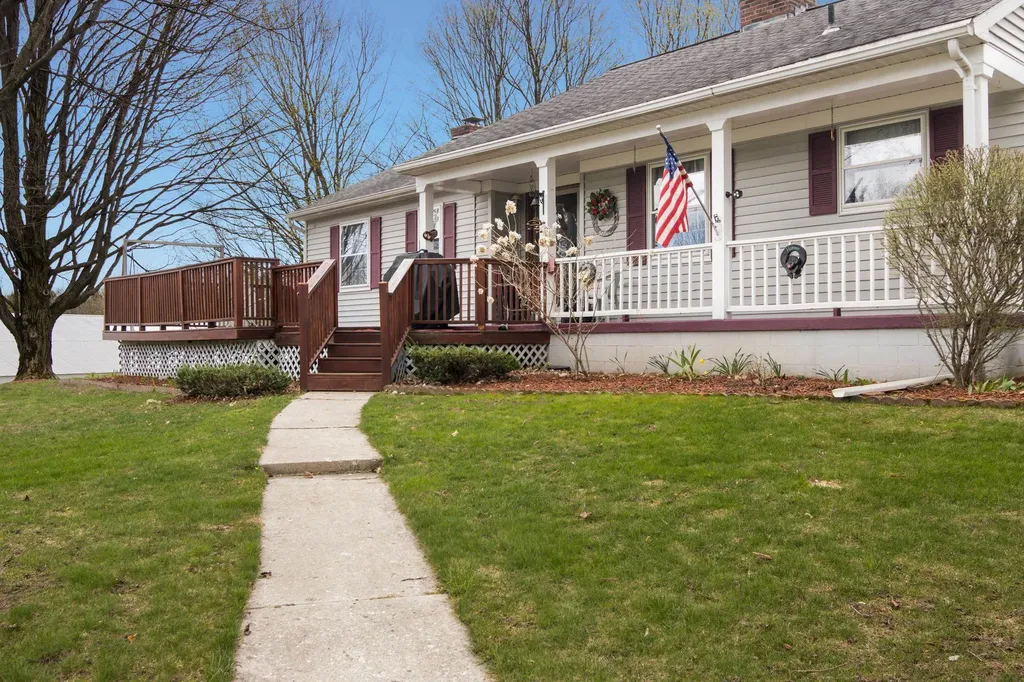8124 Crisp Road Whitewater Township MI 49690