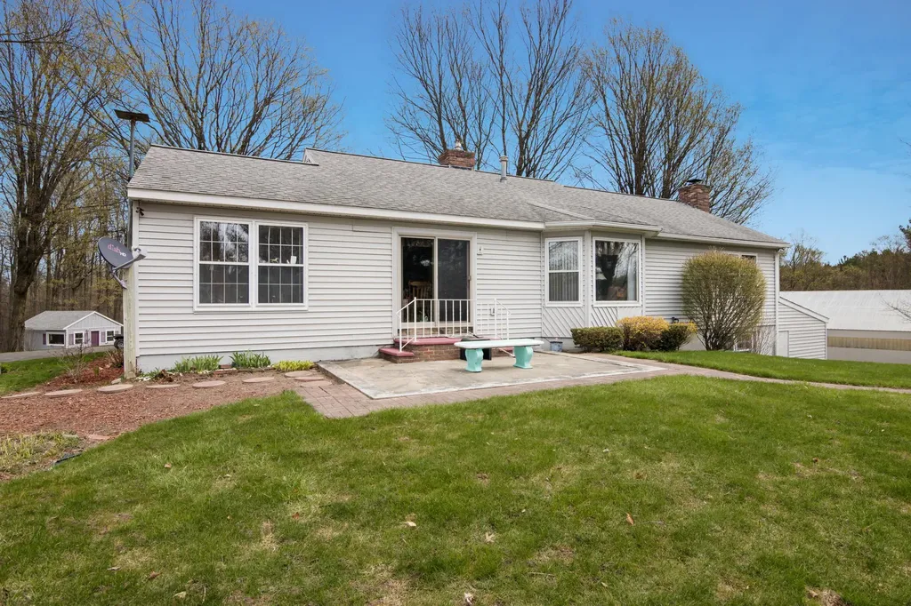 8124 Crisp Road Whitewater Township MI 49690