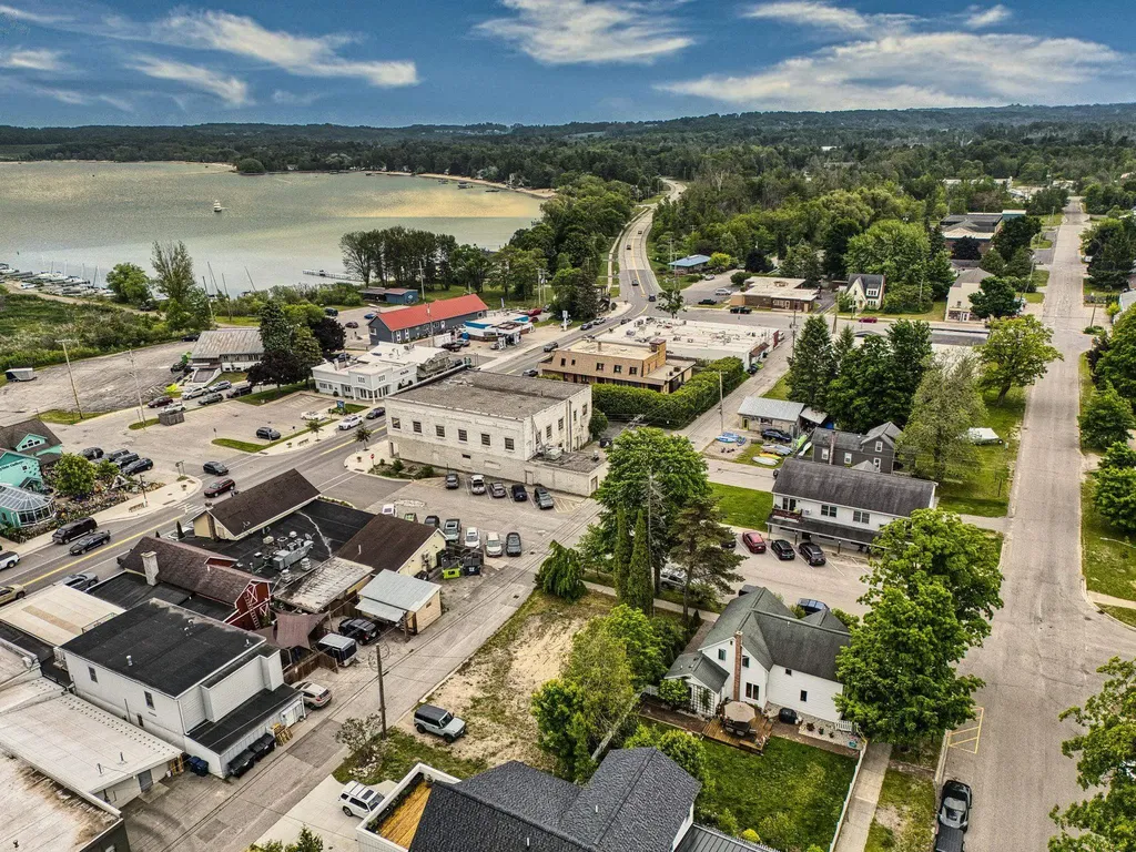 112 W Madison Avenue Suttons Bay Township MI 49682