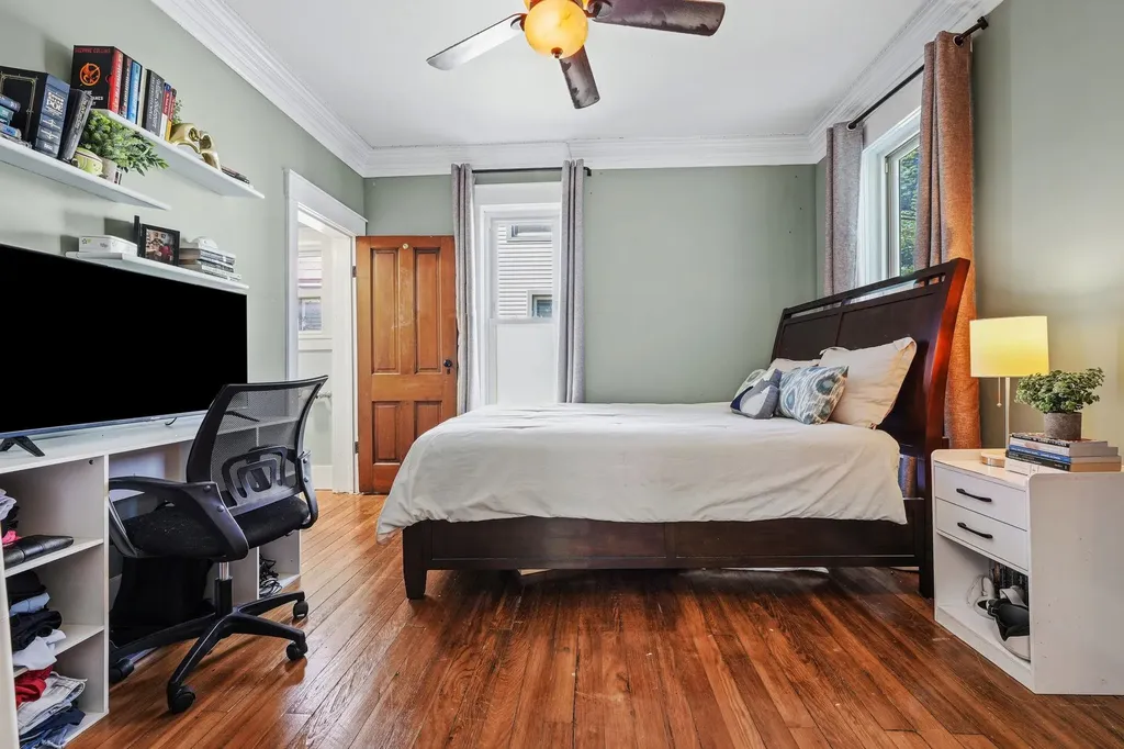 206 E Ninth Street Traverse City City MI 49684