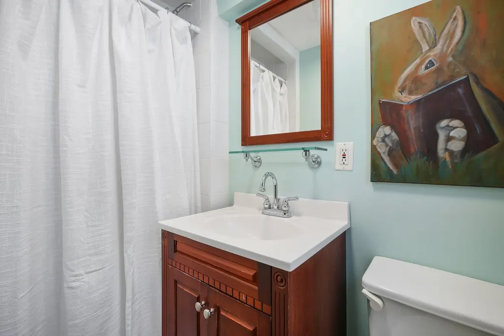 206 E Ninth Street Traverse City City MI 49684