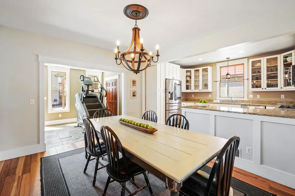 206 E Ninth Street Traverse City City MI 49684