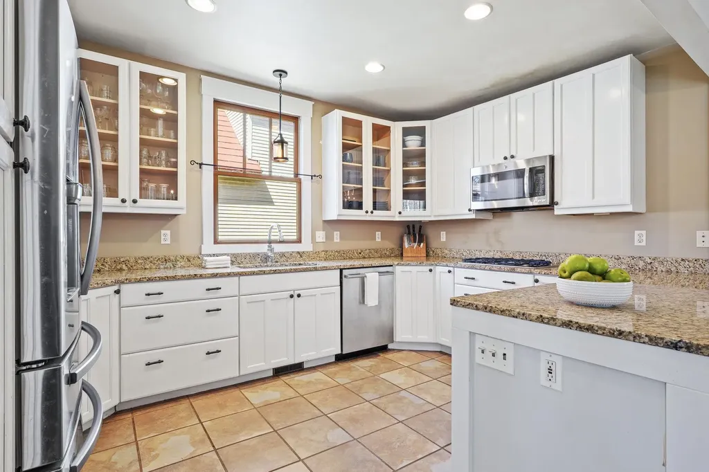 206 E Ninth Street Traverse City City MI 49684