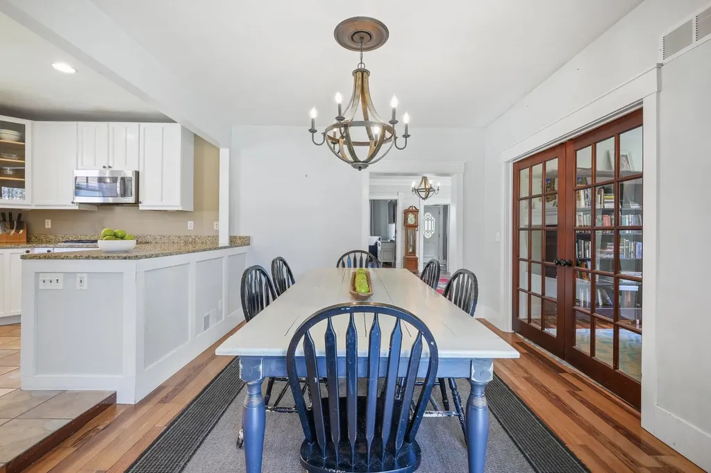 206 E Ninth Street Traverse City City MI 49684