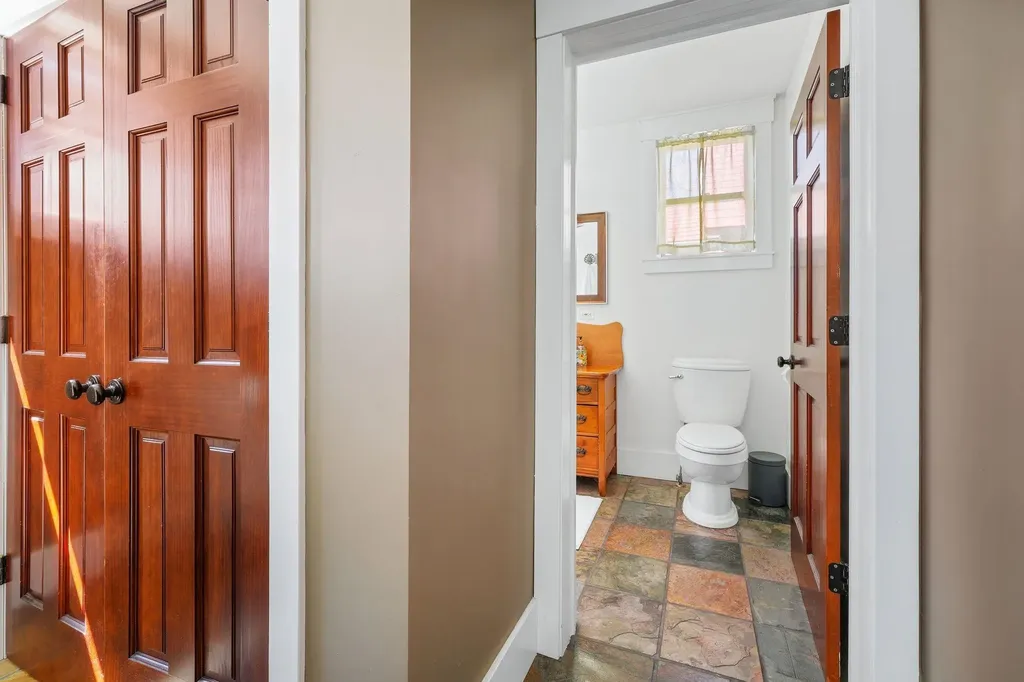 206 E Ninth Street Traverse City City MI 49684