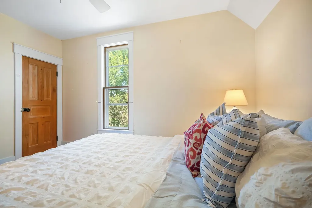206 E Ninth Street Traverse City City MI 49684
